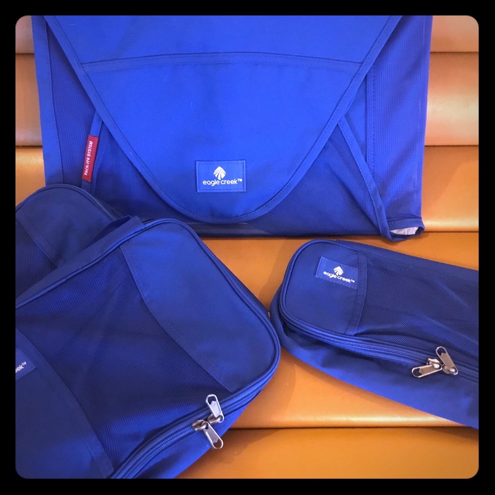 4 piece Eagle Creek Travel Packing Set